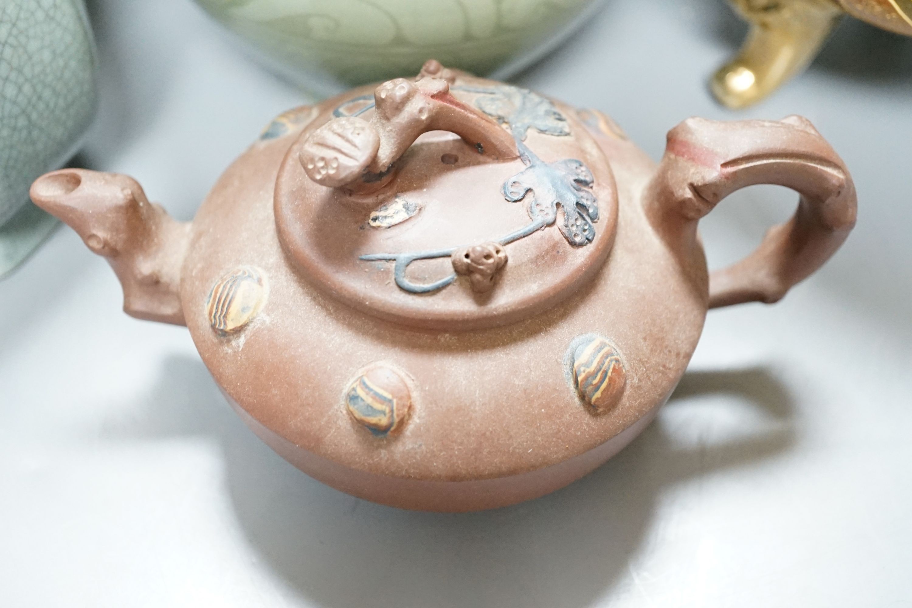 Mixed oriental wares including a Chinese arrow vase 32cm, ‘orean celadon vases and a Kutani type dish